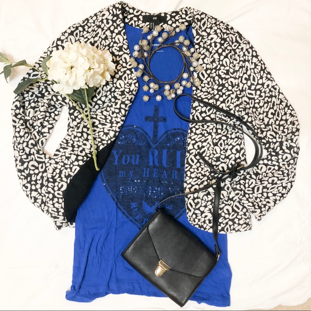 3/$15🦋Express Cobalt Blue Graphic Tee
